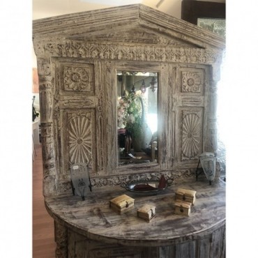 Mueble madera tallada con espejo