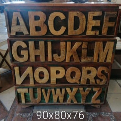 Mueble auxiliar abecedario